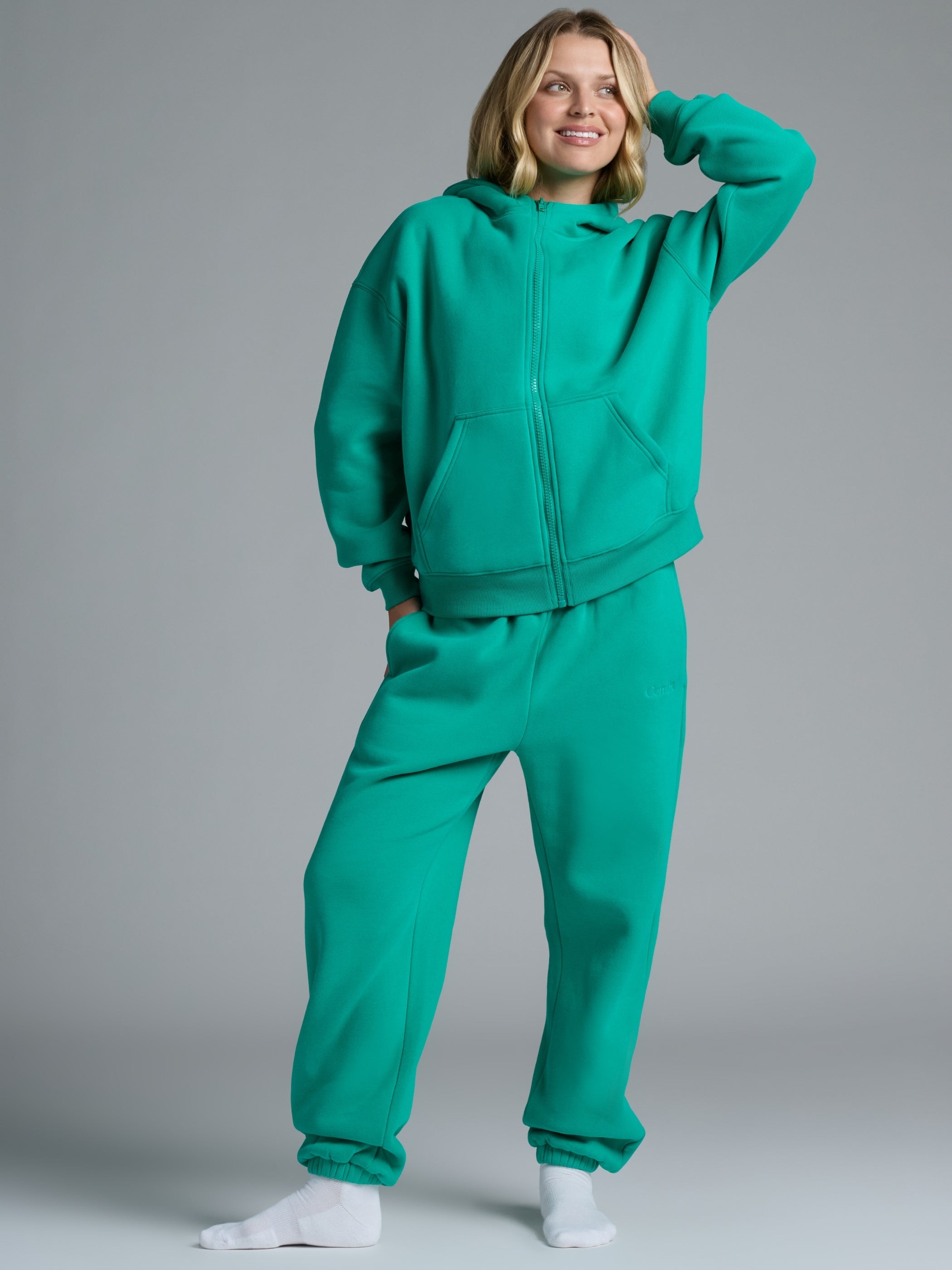 Comfrt Basic Crop Zip Hoodie with CloudTouch Fabric