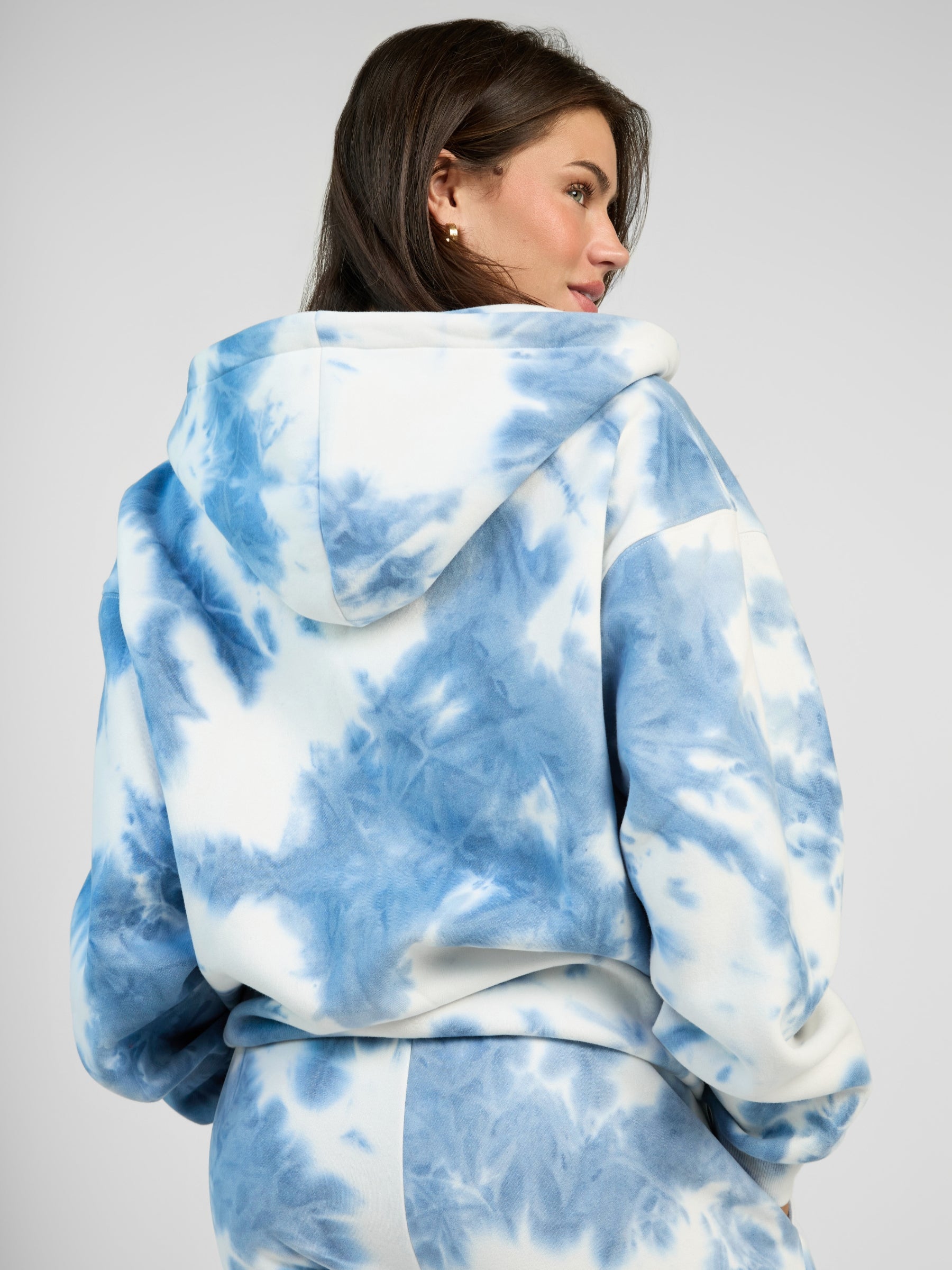 Comfrt Minimalist Zip Hoodie Oversized Soft Fleece Unisex