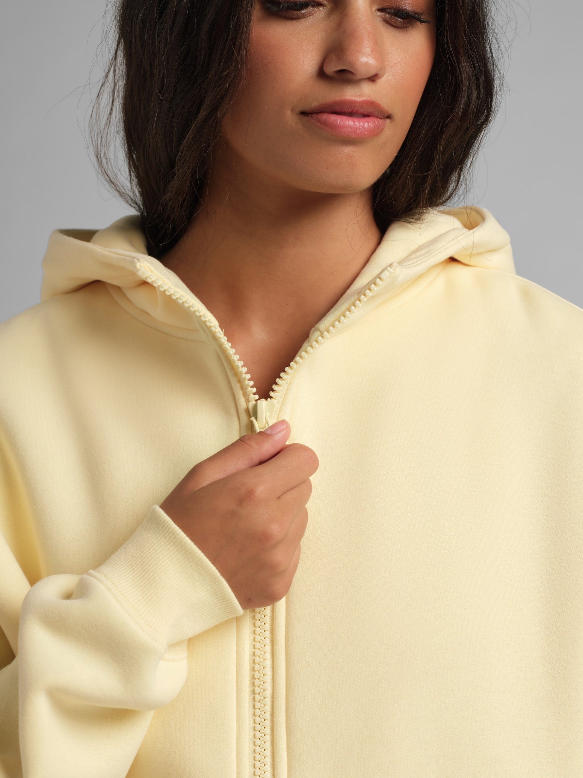 Comfrt Basic Crop Zip Hoodie with CloudTouch Fabric