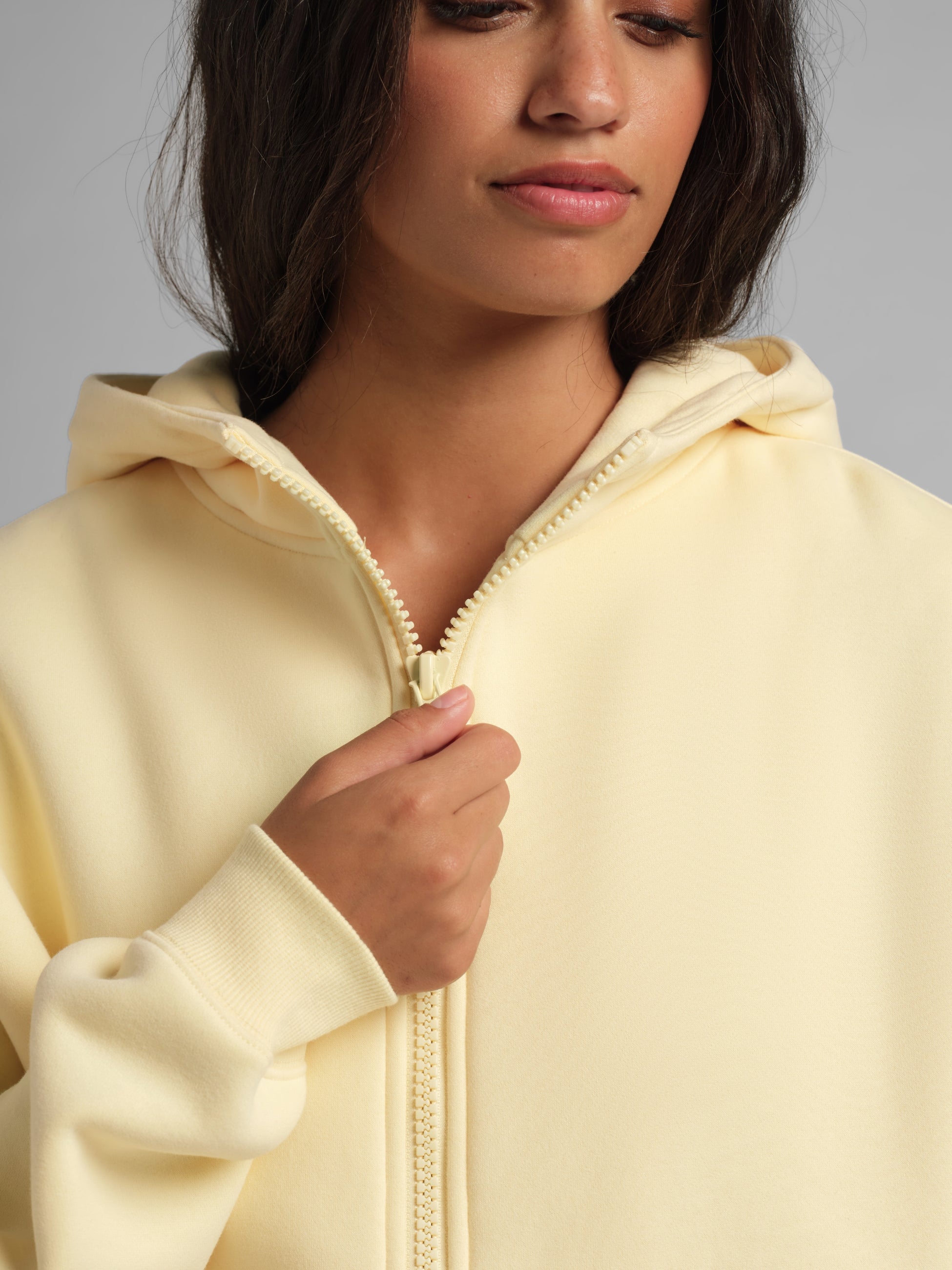 Comfrt Basic Crop Zip Hoodie with CloudTouch Fabric